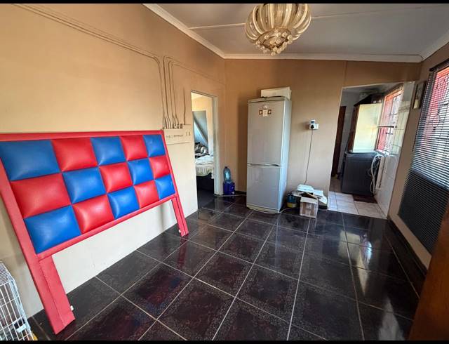 2 BEDROOM FREESTANDING FOR SALE IN NORTHDALE